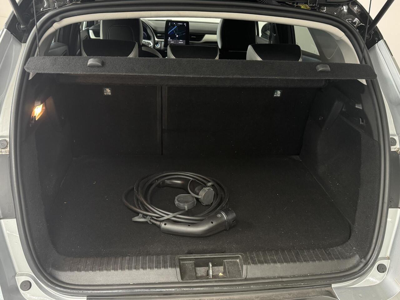 Renault CAPTUR 1.6 E-Tech Plug-in Hybrid 160 Intens | Clima | Navi | Camera | Trekhaak