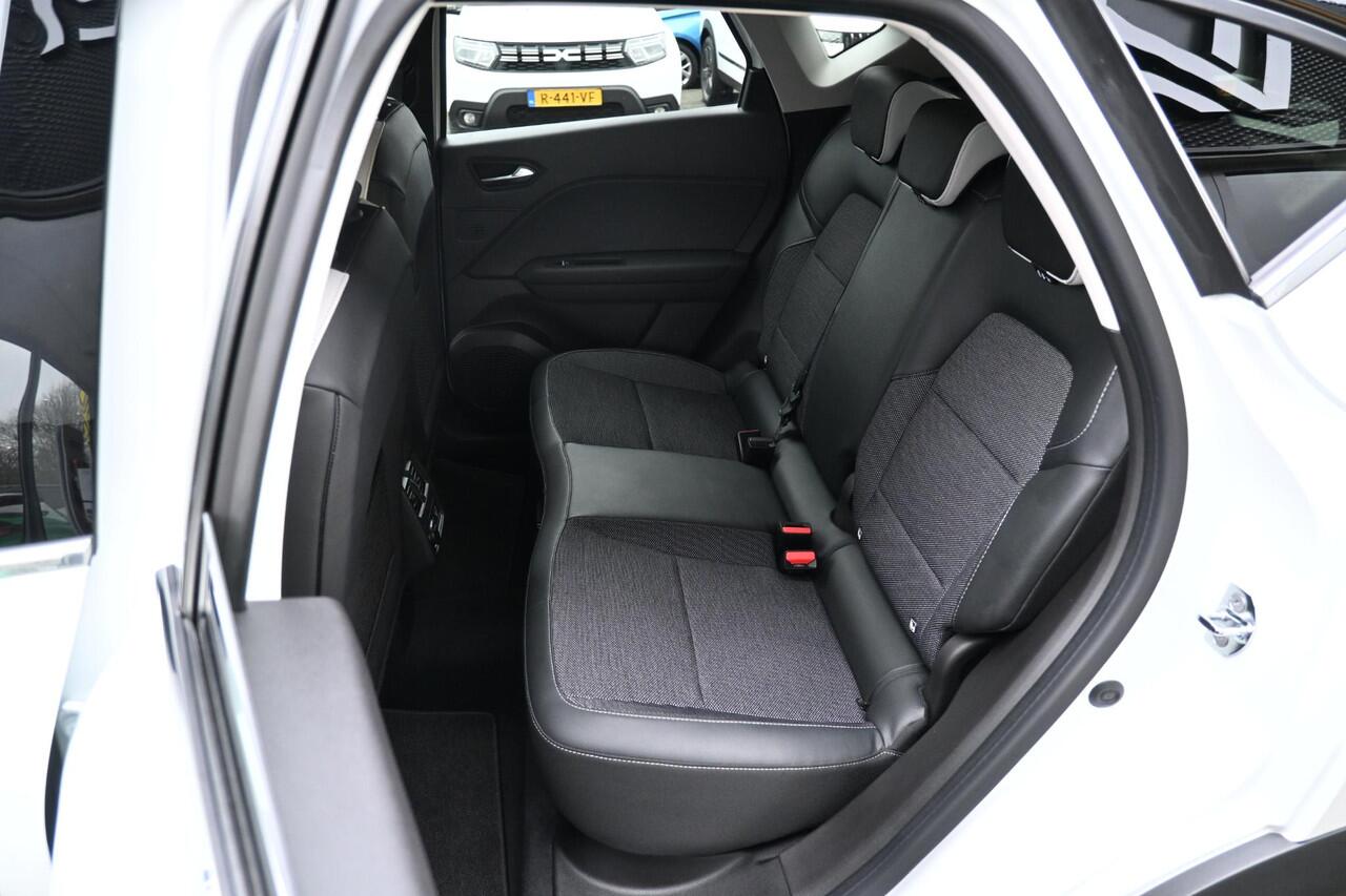 Renault CAPTUR TCe 90 Intens | TREKHAAK | CAMERA | NAVI | CRUISE CONTROL | ALL-SEASONBANDEN | CLIMATE CONTROL | PDC | LMV