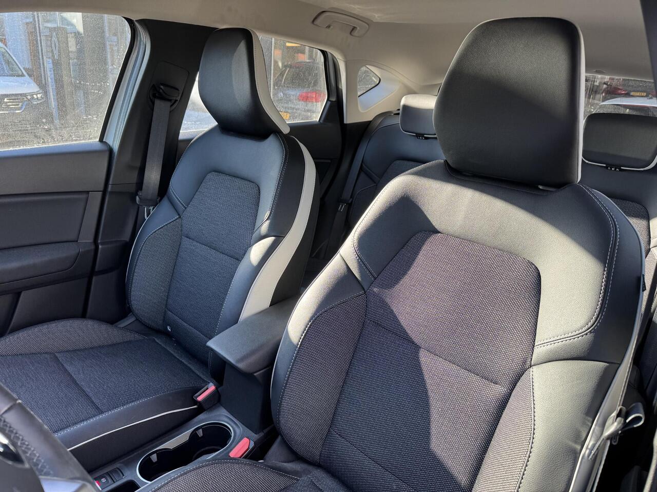 Renault CAPTUR 1.0 TCe 90 Intens+360 Camera!! 9.806km!!