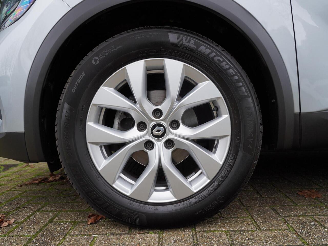 Renault CAPTUR TCe 90 Intens / DEALER OND. / 1E EIGENAAR / NAVI / PDC V+A / KEYLESS / CAMERA / LANE ASS. / CRUISE / CLIMATE / DAB / APPLE CARPLAY / ANDROID AUTO / BLUETOOTH / 17 '' LMV