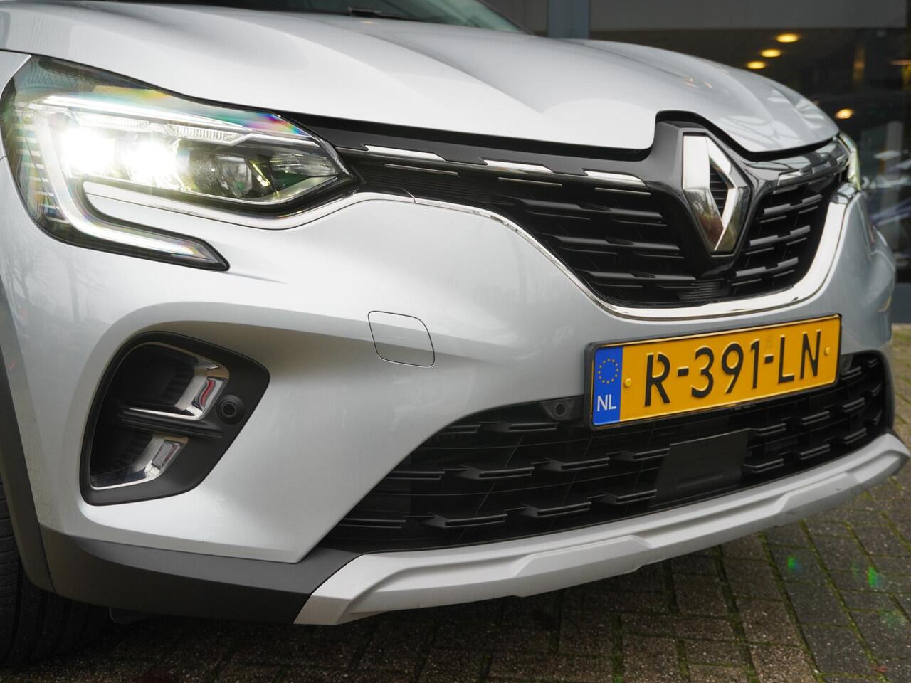 Renault CAPTUR TCe 90 Intens / DEALER OND. / 1E EIGENAAR / NAVI / PDC V+A / KEYLESS / CAMERA / LANE ASS. / CRUISE / CLIMATE / DAB / APPLE CARPLAY / ANDROID AUTO / BLUETOOTH / 17 '' LMV