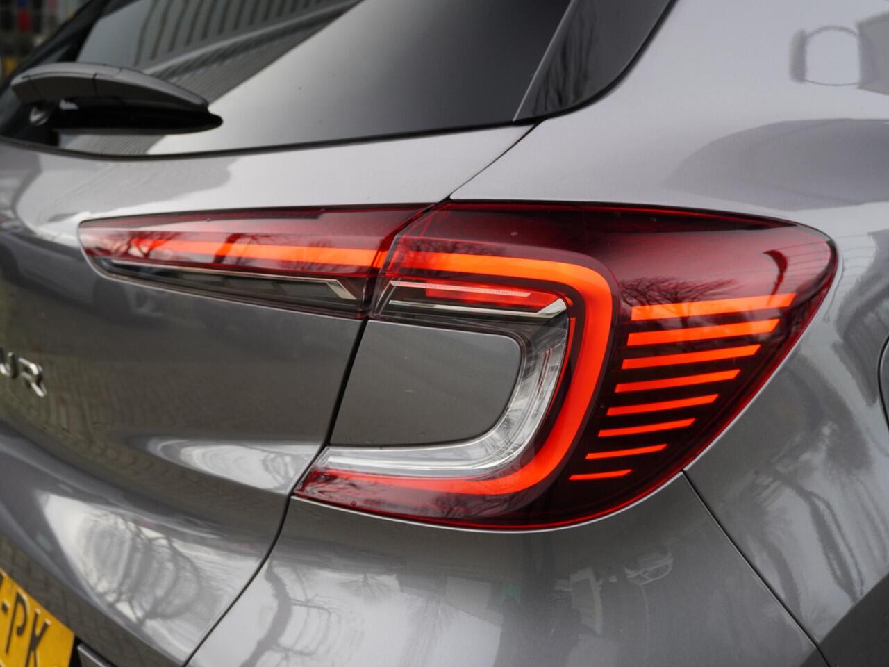 Renault CAPTUR TCe 90 Intens / DEALER OND. / 1E EIGENAAR / NAVI / PDC V+A / KEYLESS / CAMERA / LANE ASS. / CRUISE / CLIMATE / DAB / APPLE CARPLAY / ANDROID AUTO / BLUETOOTH / 17 '' LMV