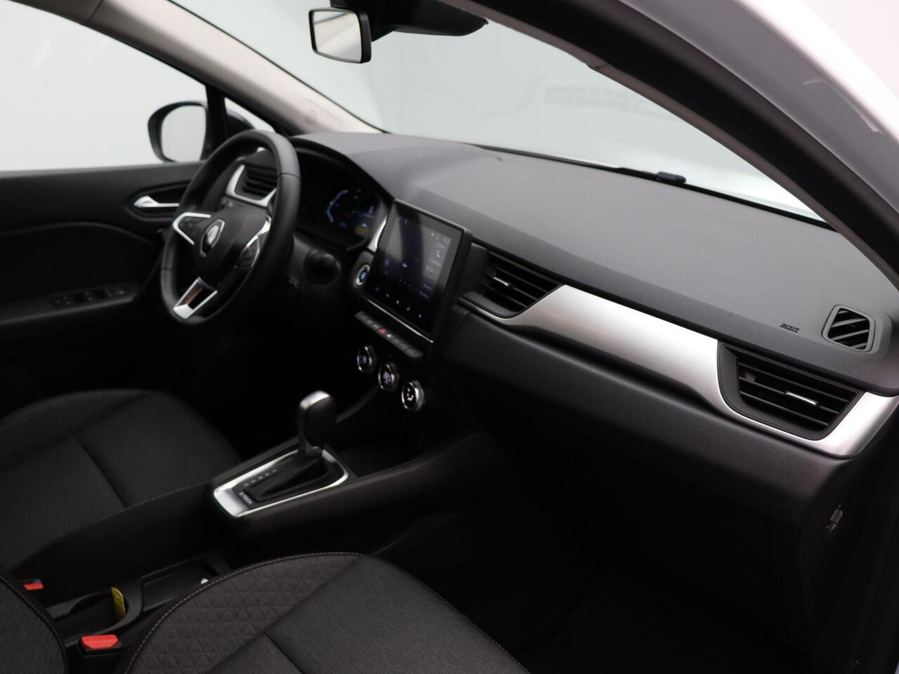 Renault CAPTUR E-Tech Hybrid 145pk Zen AUTOMAAT | Trekhaak | Achteruitrijcamera | Parkeersensoren voor en achter | Apple Carplay & Android Auto | Elektronische klimaatregeling