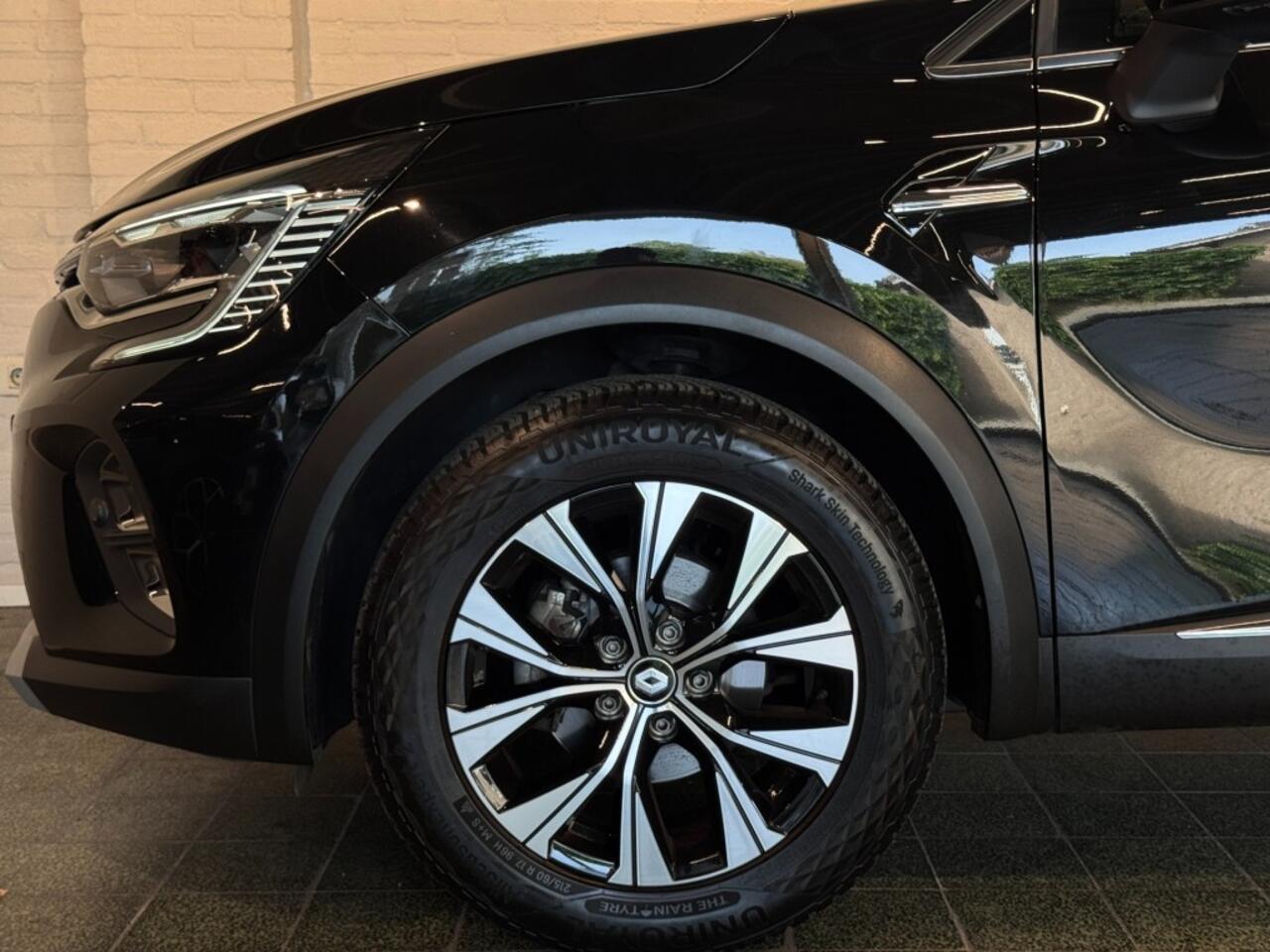 Renault CAPTUR 1.0 TCe Techno 91pk Navi Camera Stoelv Clima Smartlink 17''