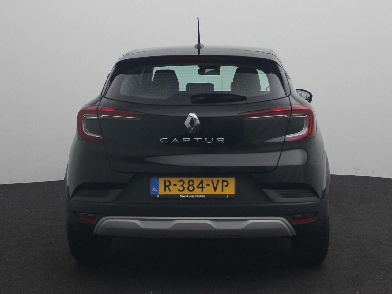 Renault CAPTUR TCe 90 Equilibre | Airco | Lane departure warning met lane keep assist | Led pure vision koplampen | Skidplates vóór en achter in zilvergrijs | Metaalkleur |