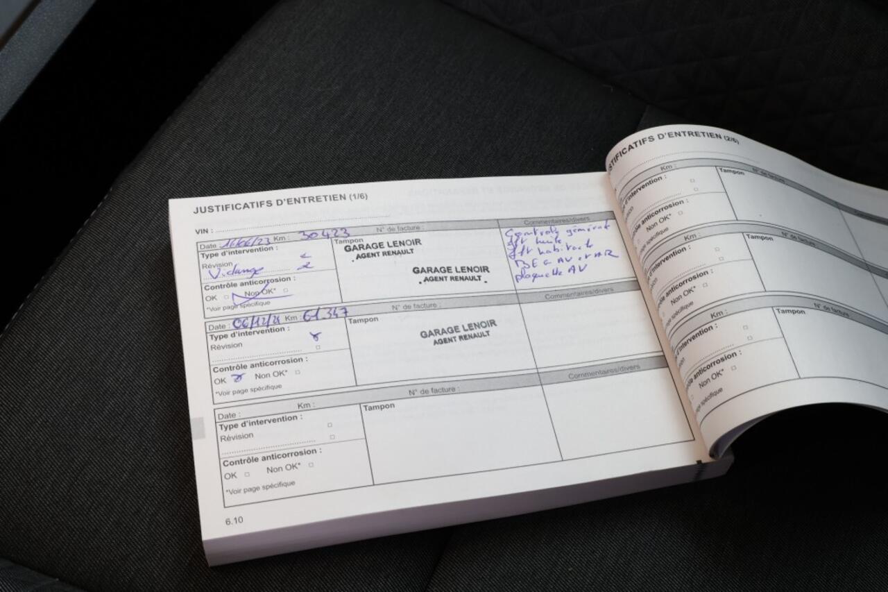 Renault CAPTUR 1.6 E-Tech Hybrid 145 Business - AllSeasons - Cruise - Camera