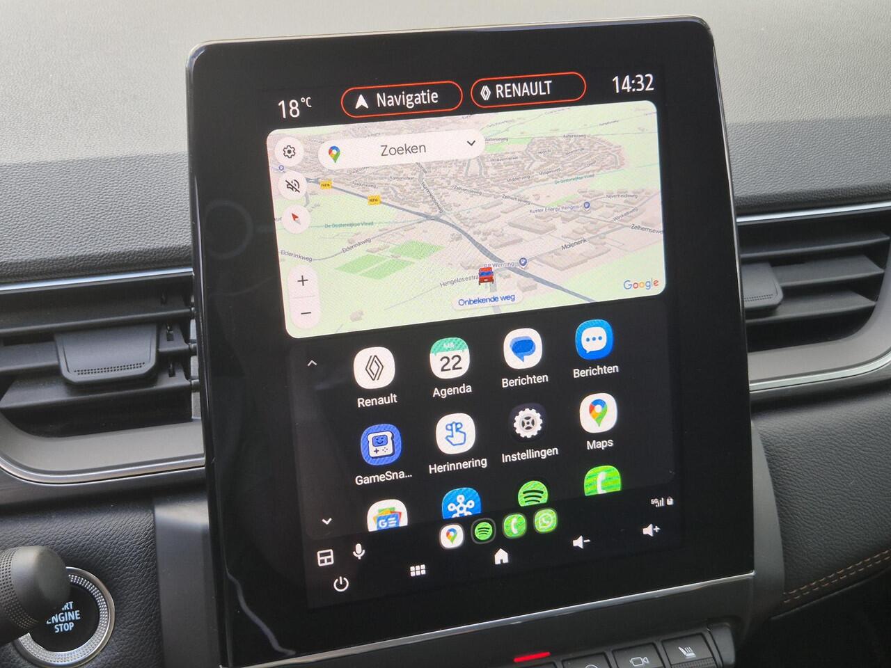 Renault CAPTUR 1.6 E-Tech Plug-in Hybrid 160 Initiale Paris / Automaat / Apple Carplay Android Auto / Rondomzicht camera / Stuur-, en Stoelverwarming / Keyless Entry/Start / Navigatie /