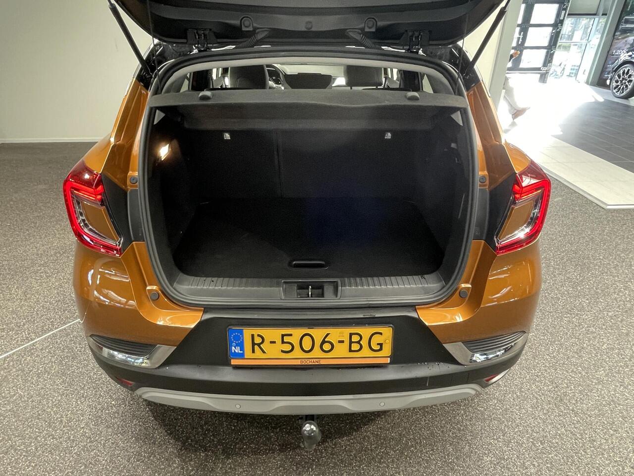 Renault CAPTUR 1.3 TCe 140 Intens | Trekhaak | All-Season banden | Achteruitrijcamera | Navigatie |
