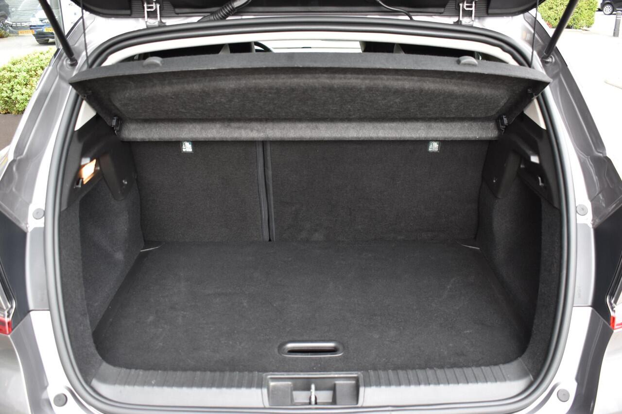 Renault CAPTUR TCe 140 EDC Intens | AUTOMAAT | CRUISE CONTROL | APPLECARPLAY/ANDROIDAUTO | CLIMATE CONTROL | ALL-SEASONBANDEN | PDC | LMV