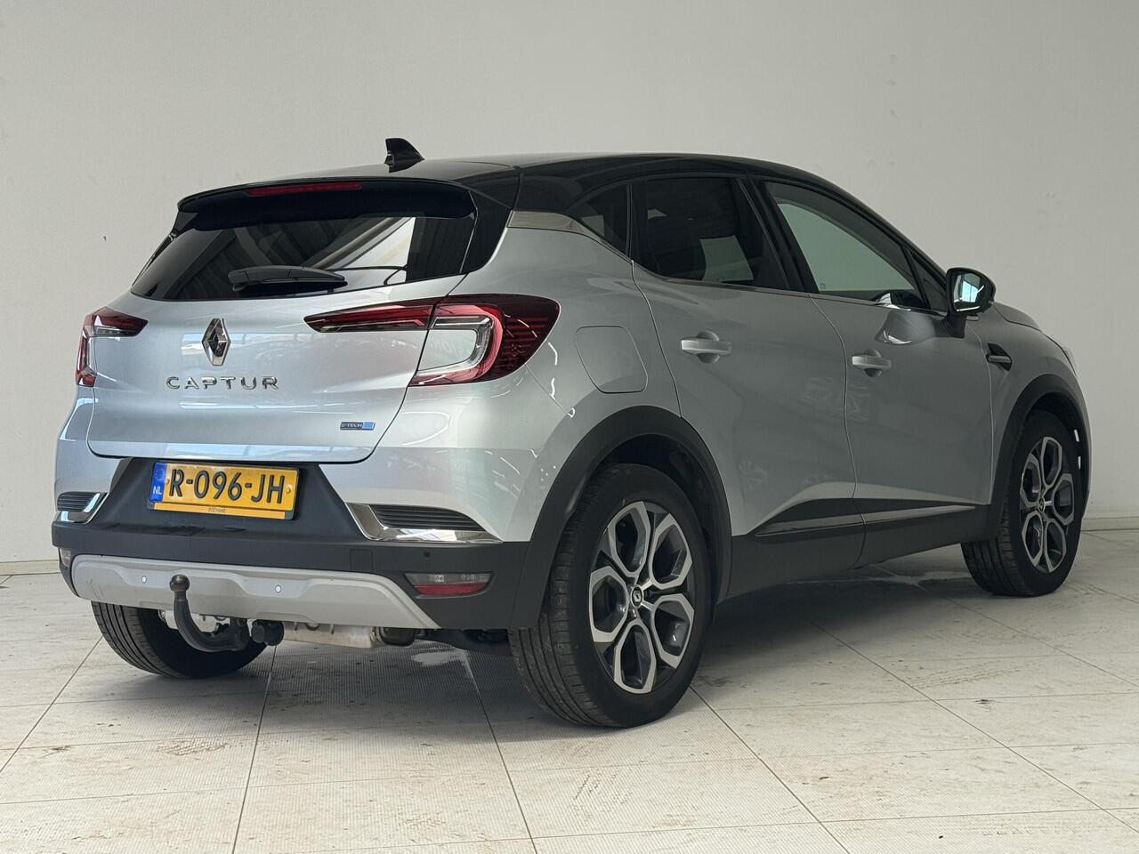 Renault CAPTUR 1.6 E-Tech Plug-in Hybrid 160 Intens | Trekhaak | Navigatie | Climate Control | Achteruitrijcamera |