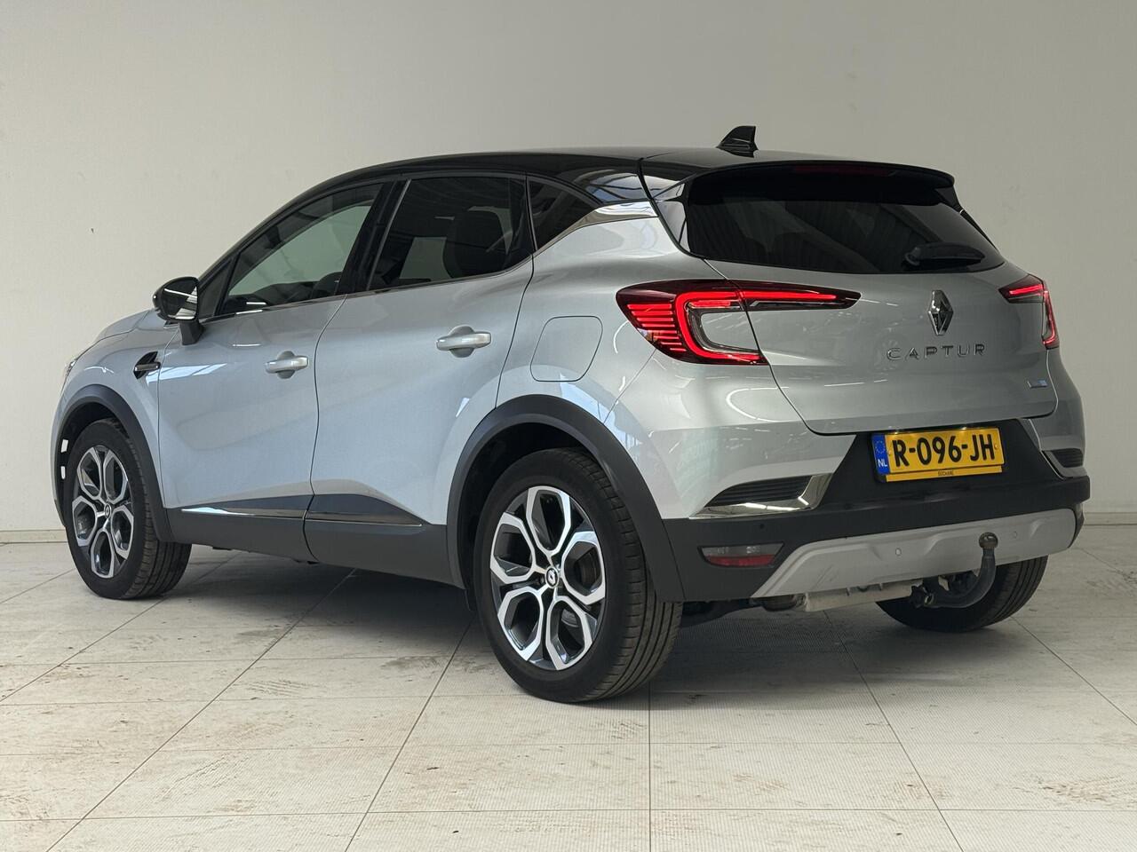 Renault CAPTUR 1.6 E-Tech Plug-in Hybrid 160 Intens | Trekhaak | Navigatie | Climate Control | Achteruitrijcamera |