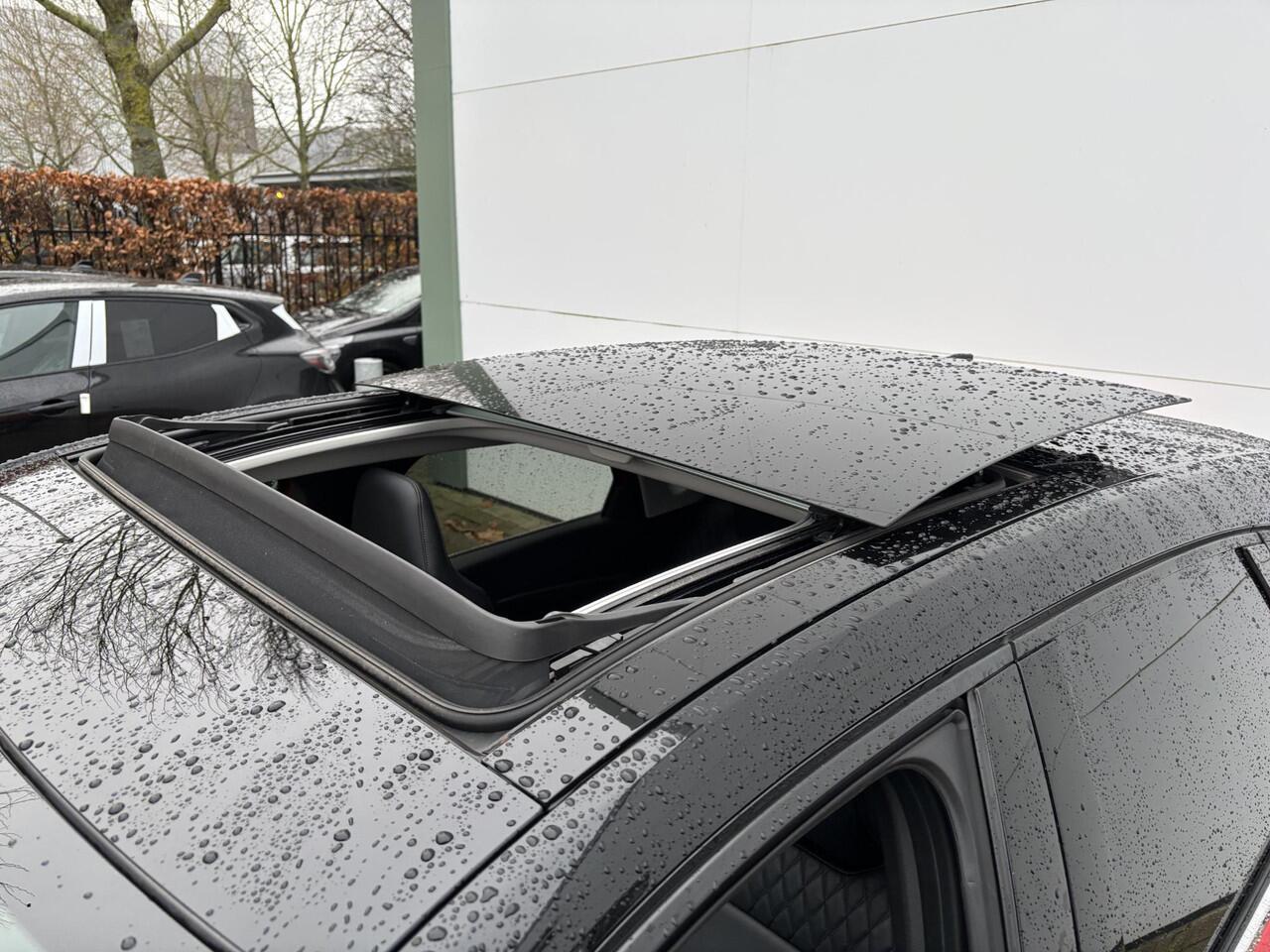 Renault CAPTUR 1.6 E-Tech plug-in hybrid 160 Initiale | Panoramadak | Camera |