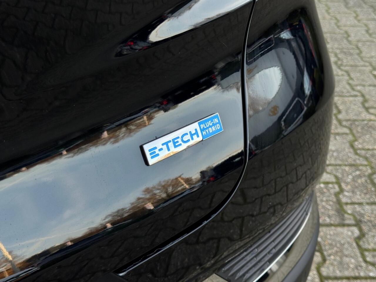 Renault CAPTUR 1.6 E-Tech Plug In - Intens - Navi - Carplay/Android