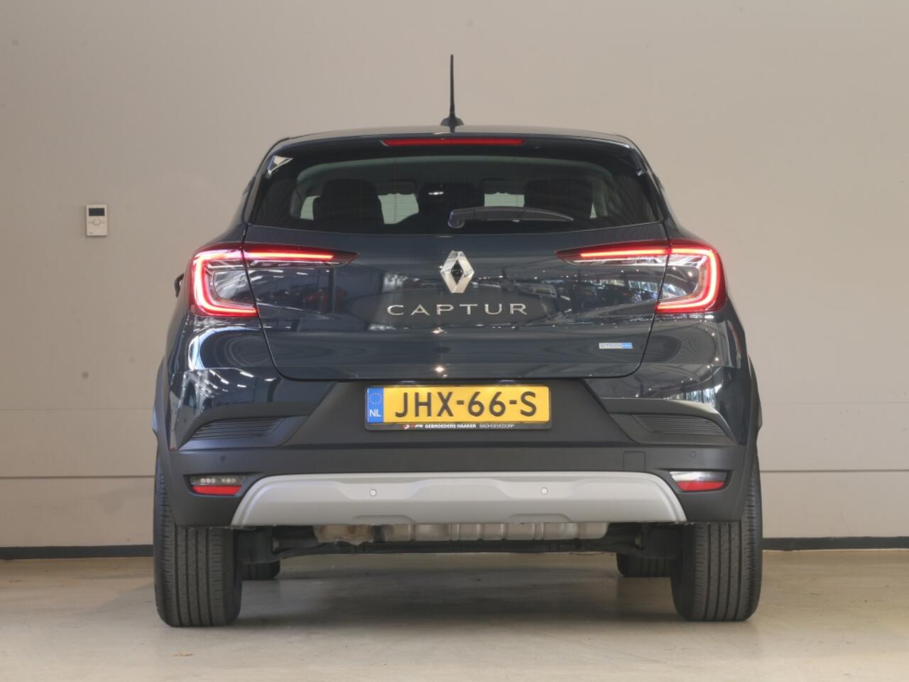 Renault CAPTUR 1.6 Hybrid 145 PK Zen * 12 mnd BOVAG garantie * RIJKLAARPRIJS !