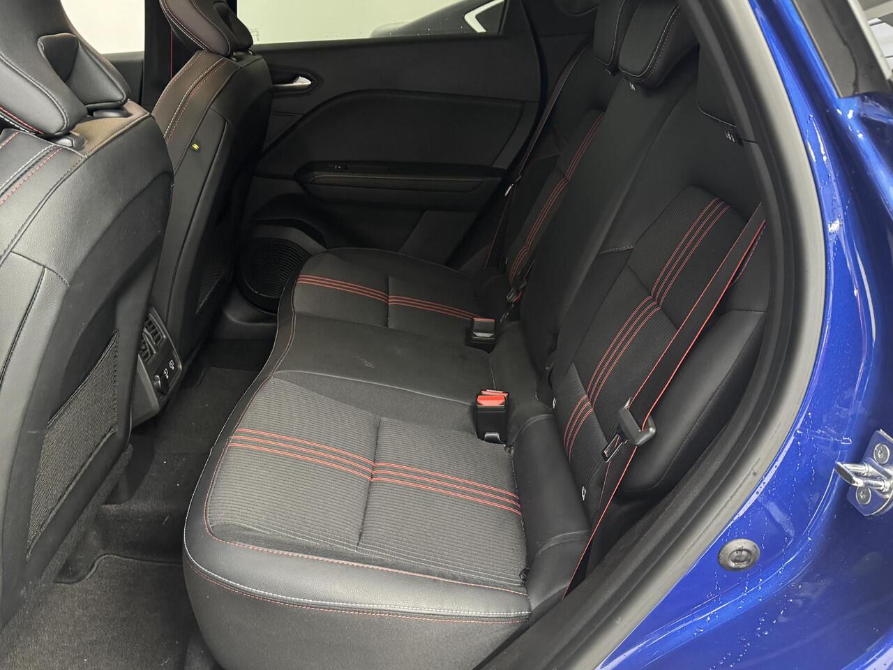 Renault CAPTUR 1.6 E-Tech Hybrid 145 R.S. Line | Navigatie | Achteruitrijcamera | Cruise Control | Lichtmetalen velgen 18'' |