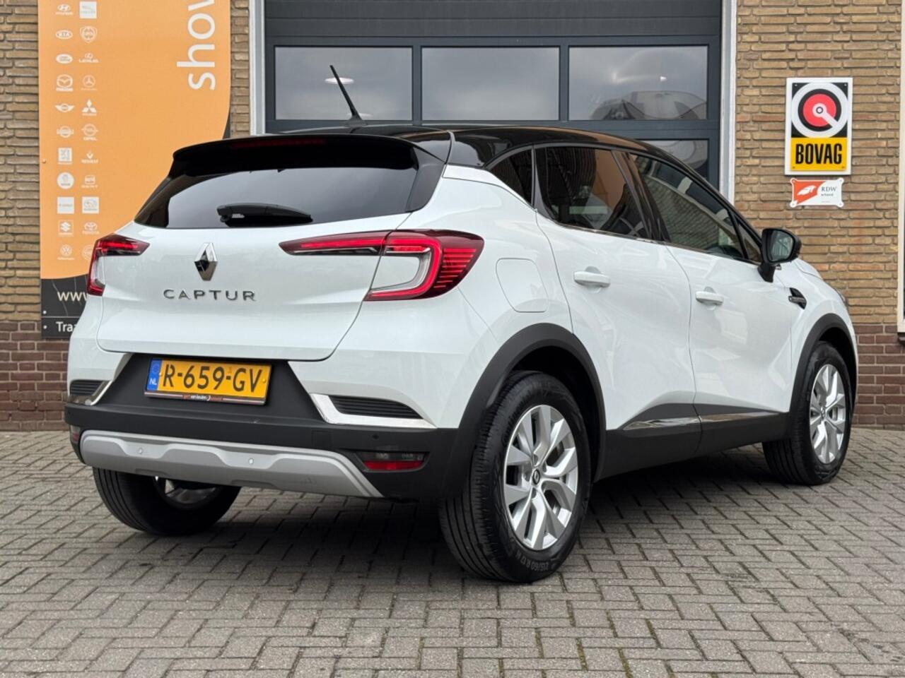 Renault CAPTUR 1.0 TCe INTENS LED/2-TONE/CAMERA/CARPLAY/NL-AUTO/43.000 KM!
