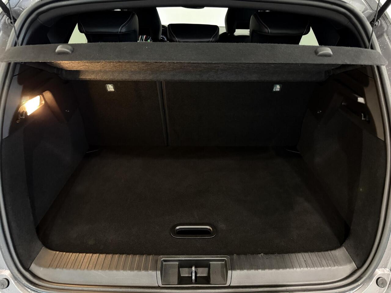 Renault CAPTUR 1.0 TCe 90 R.S. Line | Navigatie 9,3" | Trekhaak | All season banden | Apple Carplay/Android Auto