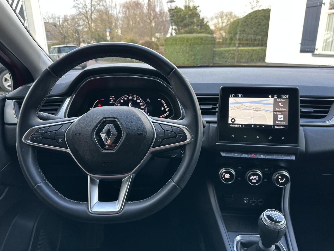 Renault CAPTUR TCe 90 Intens | Easylink navigatie | Dealeronderhouden | Camera achter | Parkeersensoren voor en achter | Premium kleur rouge flamme | Android auto & Apple carplay |