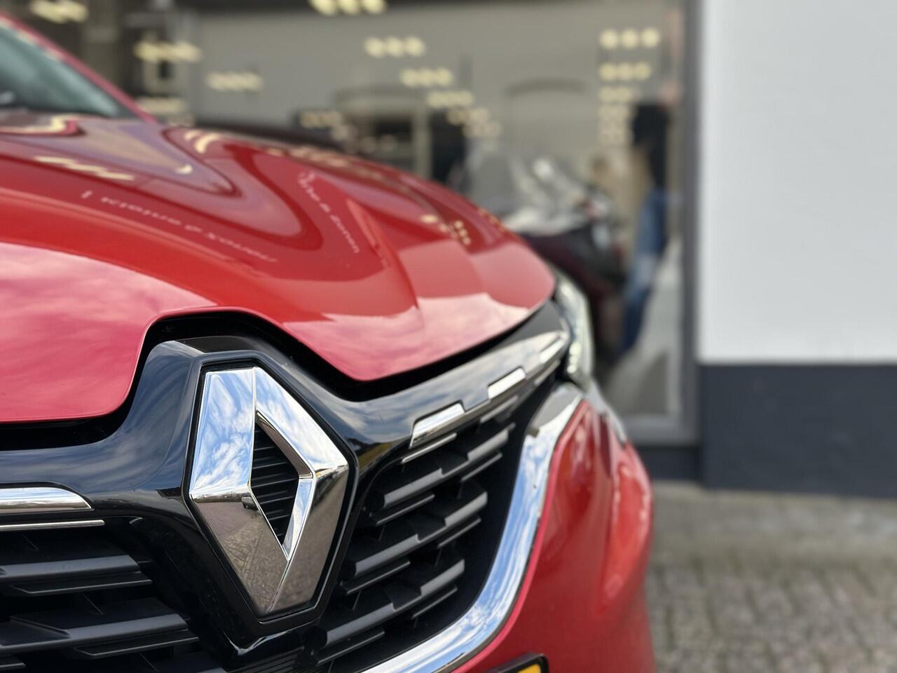Renault CAPTUR TCe 90 Intens | Easylink navigatie | Dealeronderhouden | Camera achter | Parkeersensoren voor en achter | Premium kleur rouge flamme | Android auto & Apple carplay |