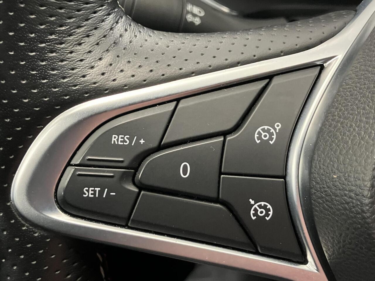 Renault CAPTUR 1.0 TCe 90 R.S. Line / NL Auto / Trekhaak / Dealer Onderhouden / Navigatie / Camera / Climate Control / Cruise Control / Bluetooth / Apple CarPlay/Android Auto /