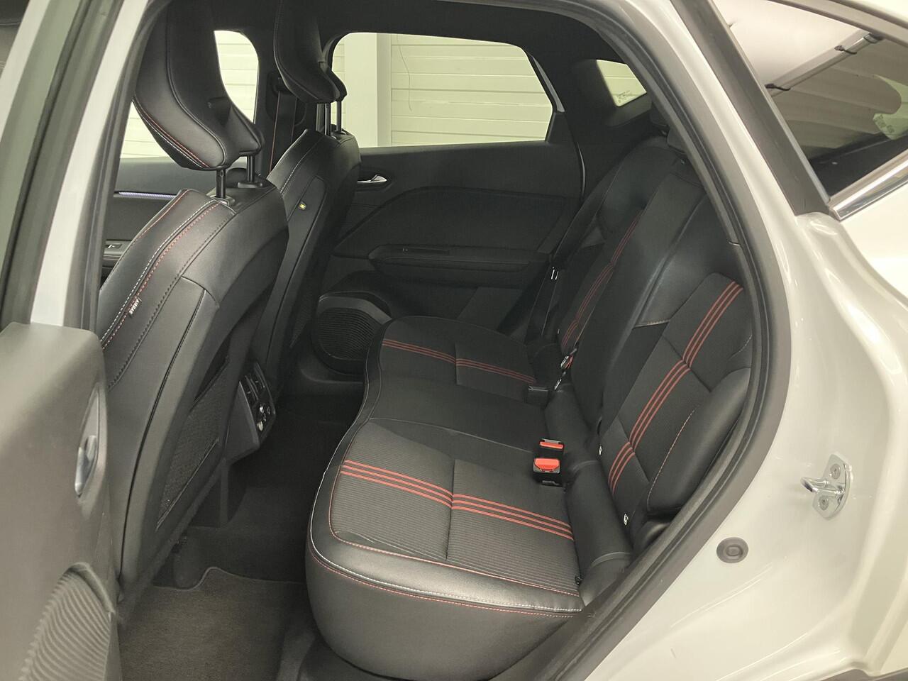 Renault CAPTUR 1.0 TCe 90 R.S. Line / NL Auto / Trekhaak / Dealer Onderhouden / Navigatie / Camera / Climate Control / Cruise Control / Bluetooth / Apple CarPlay/Android Auto /