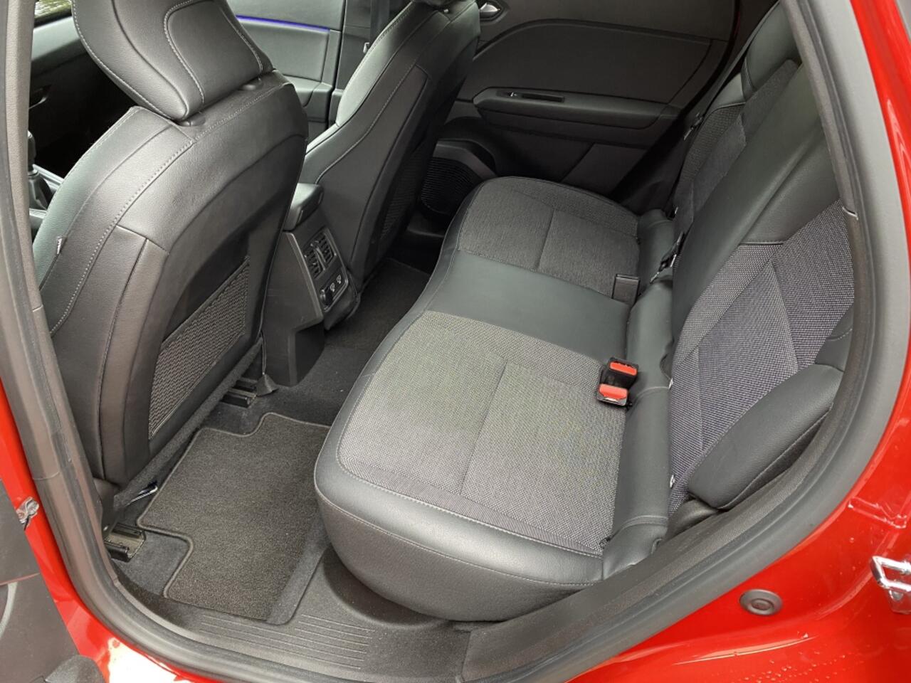 Renault CAPTUR 1.3 TCe Rive Gauche