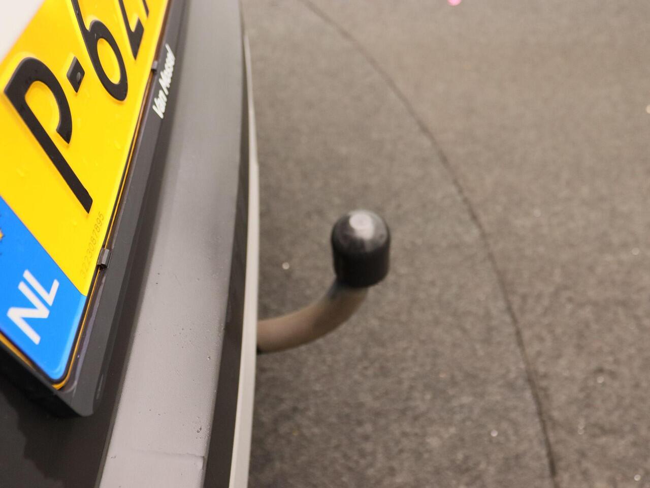 Renault CAPTUR E-Tech Plug-in Hybrid 160 Intens | Camera | PDC Voor + Achter | 9,3" Full-Map Navigatie i.c.m. 10,1" Digitaal Instrumentenpaneel | LED Pure Vision | Climate Control | Cruise Control & Snelheidsbegrenzer | Apple Carplay & Android Auto