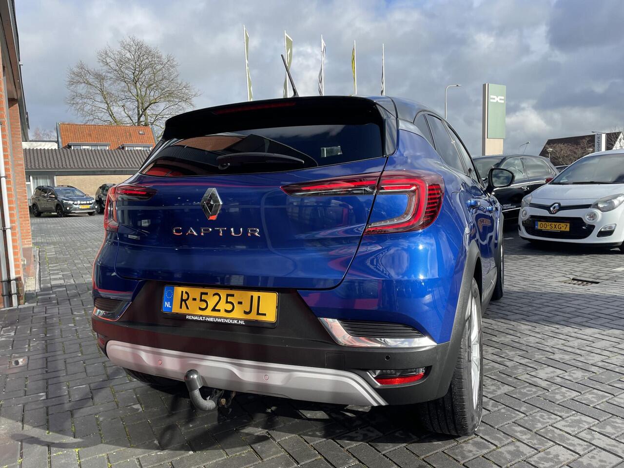 Renault CAPTUR 1.0 TCe 90 Intens / ACHTERUITRIJCAMERA / PARKEERSENSOREN / TREKHAAK / CRUISE CONTROL / CLIMATE CONTROL