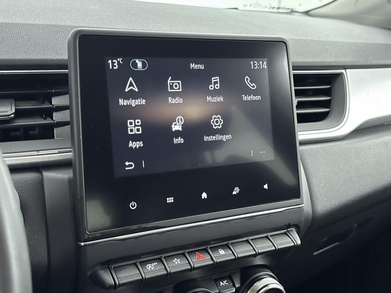 Renault CAPTUR 1.0 TCe 90Pk Intens | Navigatie | Apple Carplay/Android Auto | Cruise Control | Climate Control | Parkeersensoren Voor & Achter | Achteruitrijcamera | Privacy Glass | Keyless Entry |