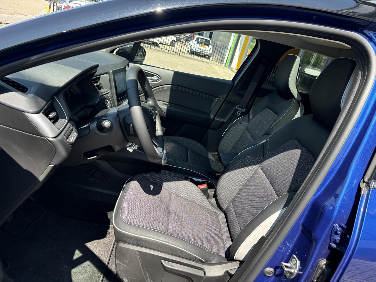 Renault CAPTUR 1.0 TCe 90 techno / PACK SOLID / ELEKTRISCH BEDIENBAAR GLAZEN SCHUIF- EN KANTELDAK / TWO-TONE KLEURSTELLING /