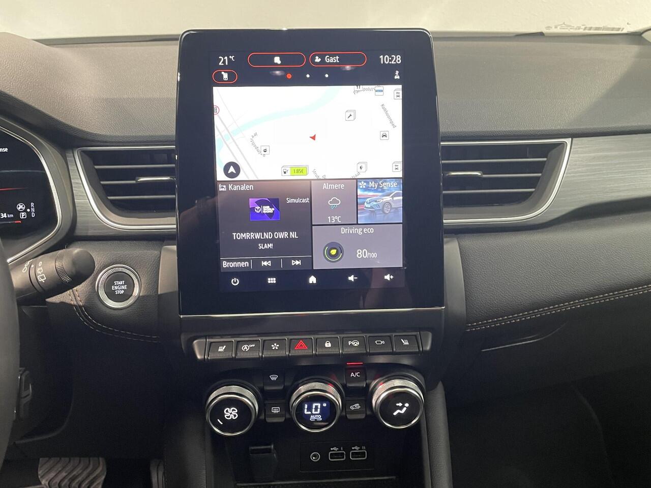 Renault CAPTUR 1.3 mild hybrid 160 iconic Apple/AndroidCarplay | Camera | Full map nav | Pano schuifdak