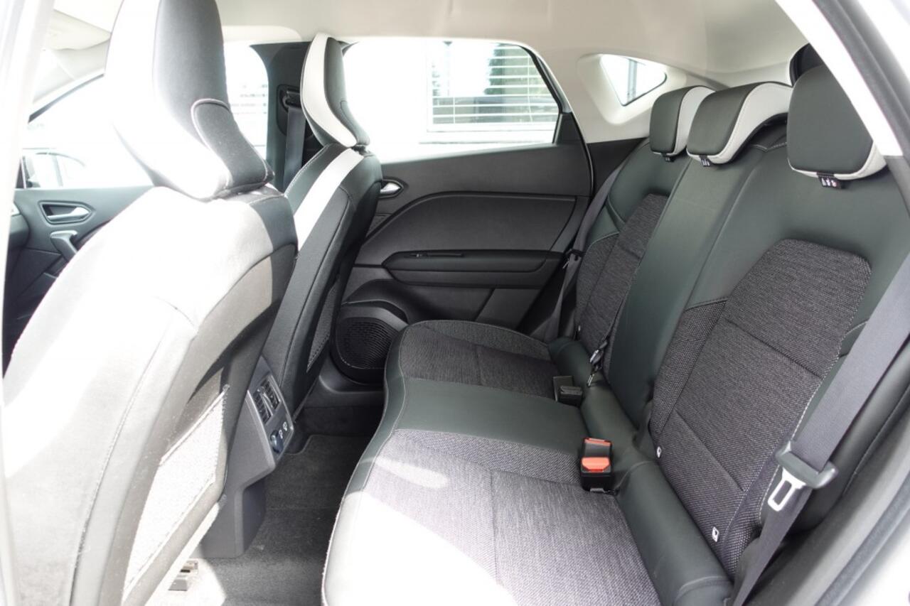 Renault CAPTUR 1.3 TCE Techno Automaat 17.000 km !!