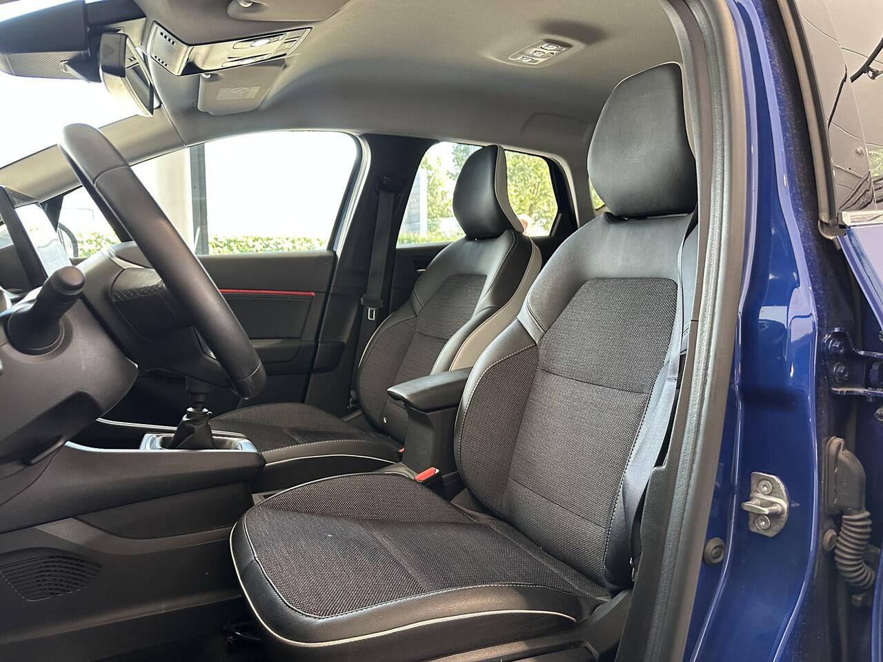 Renault CAPTUR 1.0 TCe 90 techno RONDOM ZICHT CAMERA | NAVIGATIE | 18" LICHTMETALEN VELGEN