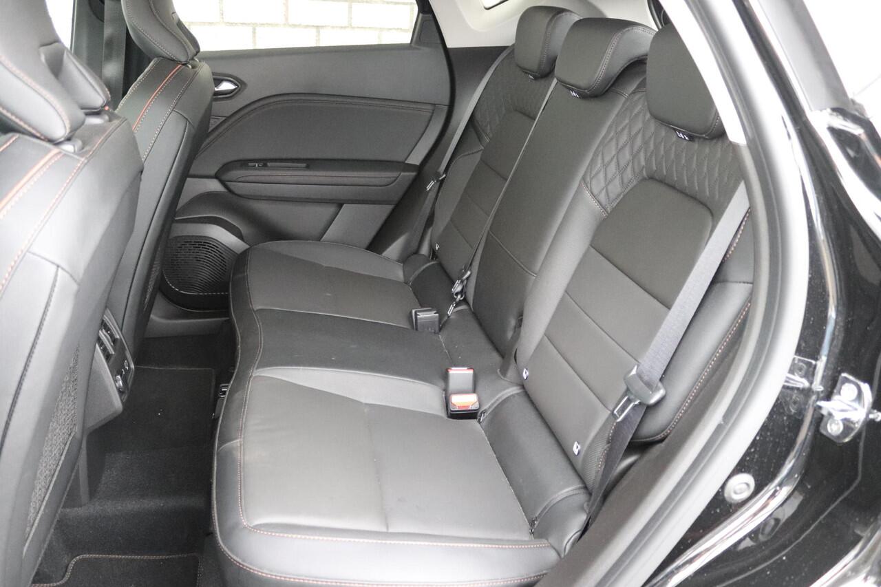 Renault CAPTUR 1.3 mild hybrid 160 Iconic | Stoel + Stuurverwarming | Adaptive Cruise Control | Lederen bekleding | BOSE-Audiosysteem