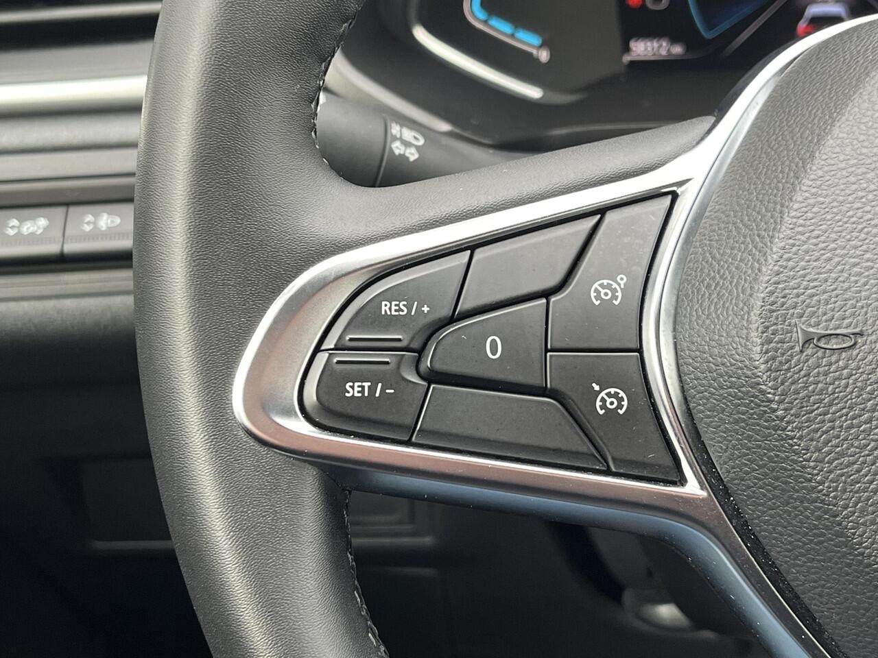 Renault CAPTUR 1.6 E-Tech Hybrid 145 Business Zen AUTOMAAT / Navigatie / Climate control / Cruise control / Keyless / Apple carplay & Android auto