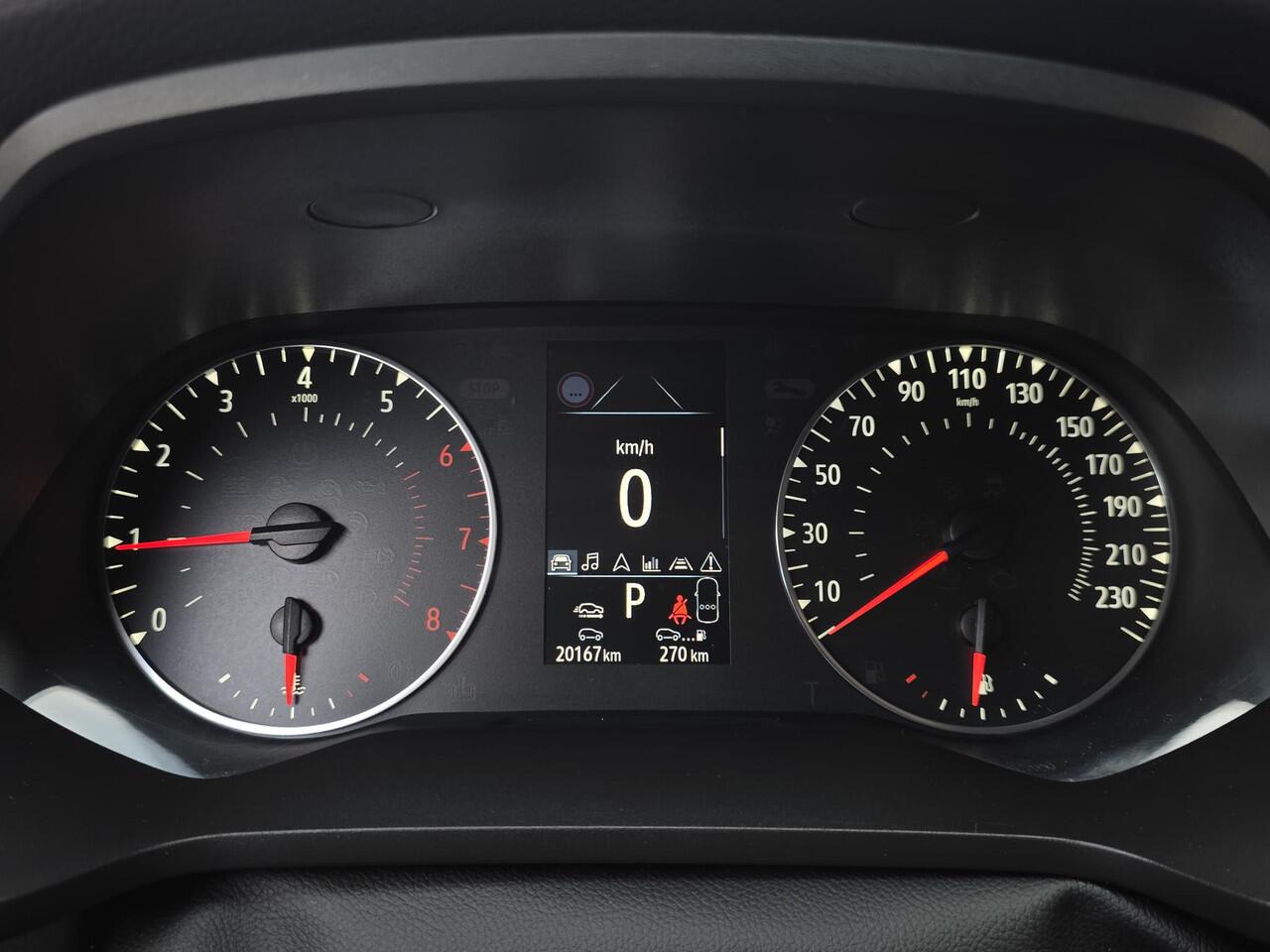 Renault CAPTUR 1.3 TCe 140 Intens /Apple Carplay/Camera/Parkeersens.V+A/Stoelverw./DAB+/Navi/17''/(MET GARANTIE*)