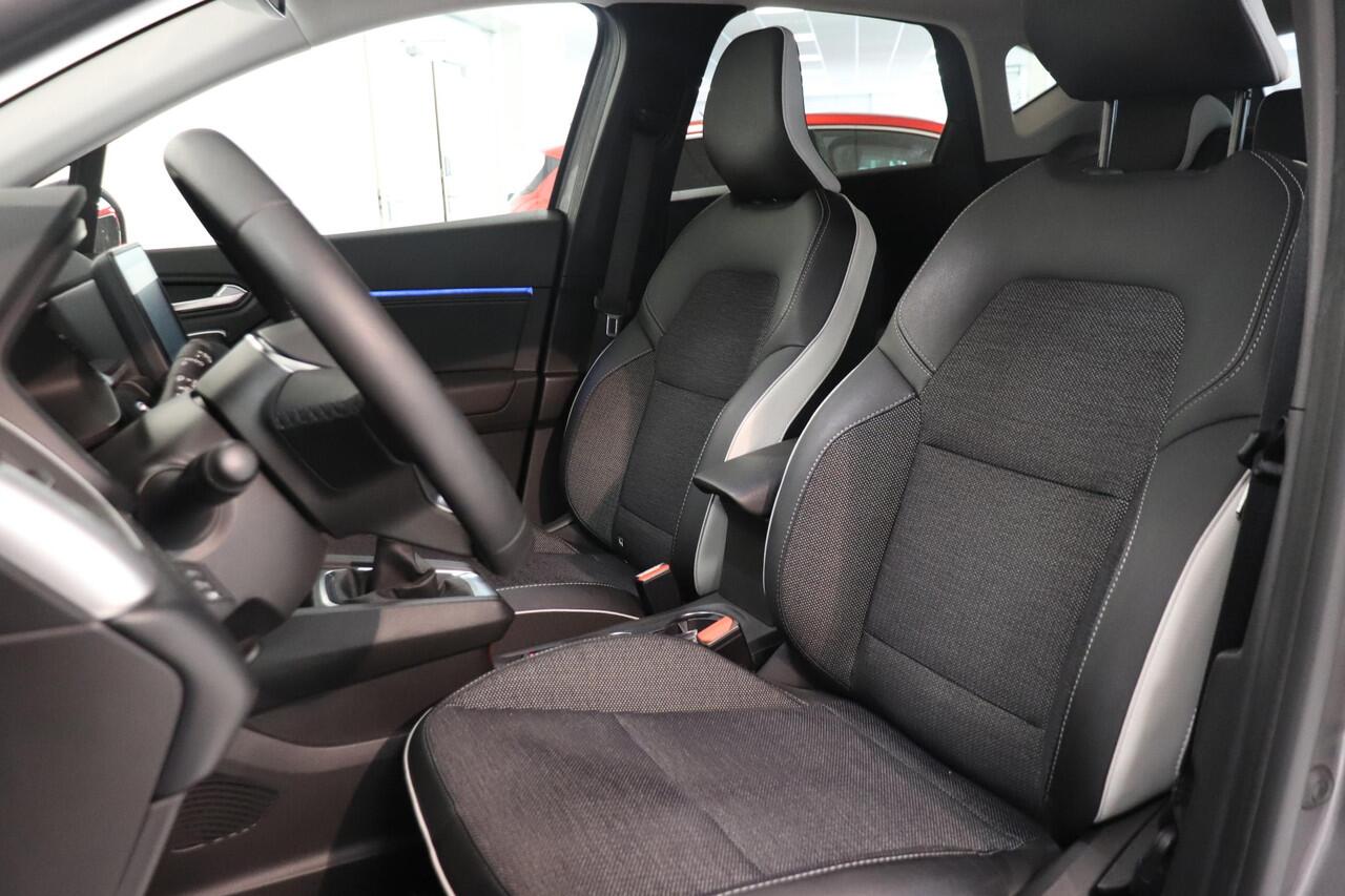 Renault CAPTUR 1.0 TCe 90 techno | LED Koplampen | Camera | Climate control | Smartphone intergratie | Navigatie | DAB+ radio | Parkeersensoren |