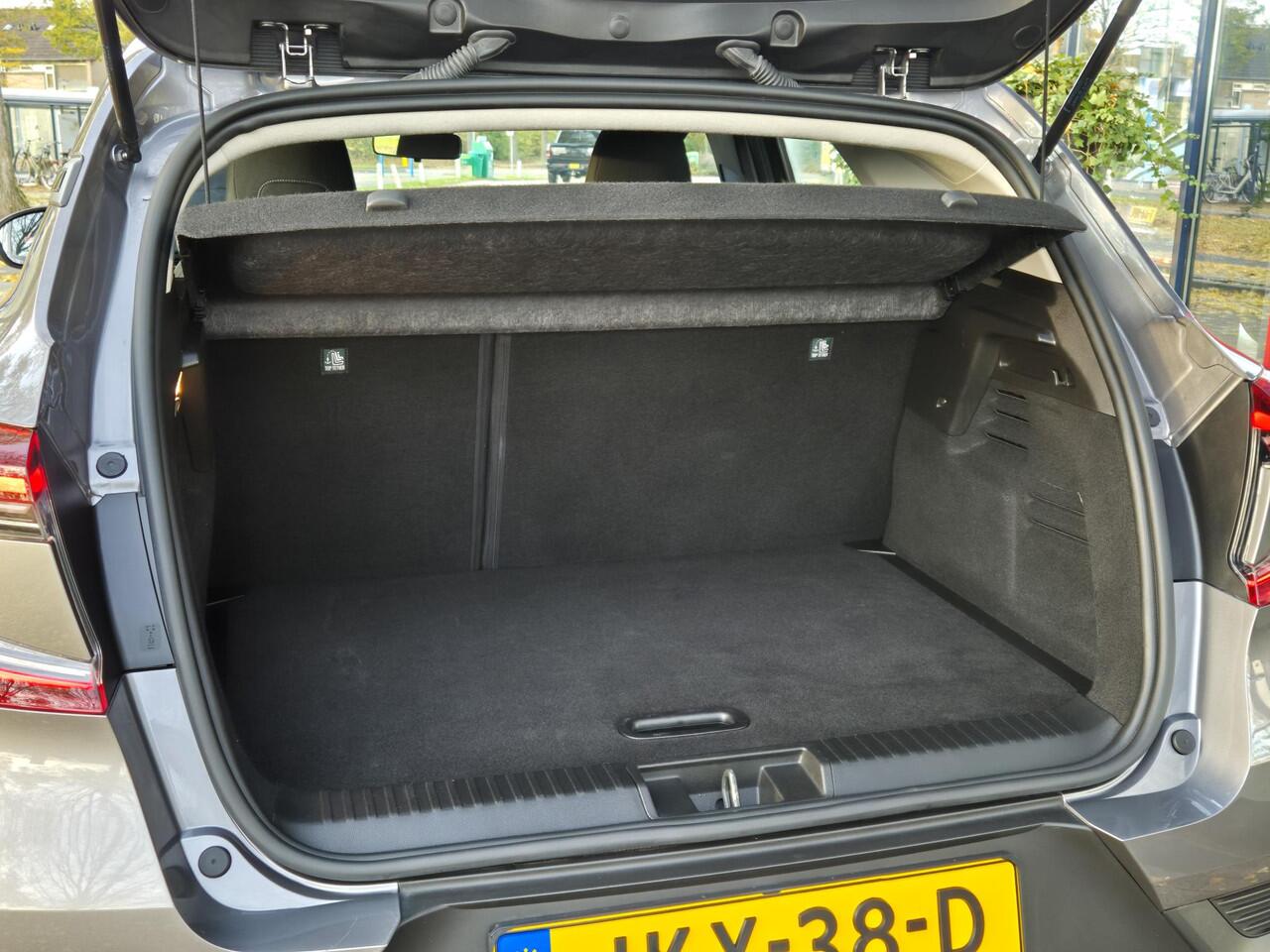 Renault CAPTUR 1.6 E-Tech Hybrid 145 AUTOMAAT | Navigatie | Parkeersensoren | Cruise Control | Airconditioning