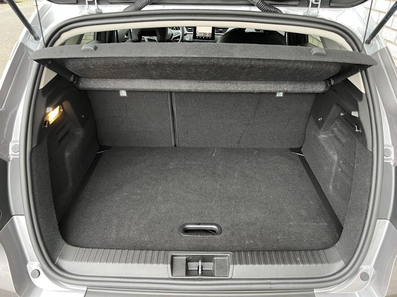 Renault CAPTUR 1.6 E-Tech full hybrid 145 Iconic | Lederen Bekleding | 360° Camera | Stoelverwarming | All-Season banden |