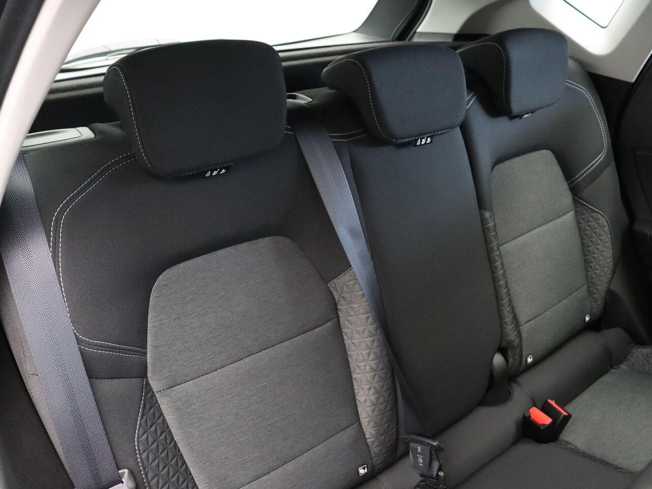 Renault CAPTUR 1.0 TCe 90 evolution | Navigatie | Parkeersensoren achter | Cruise Control | Airco |