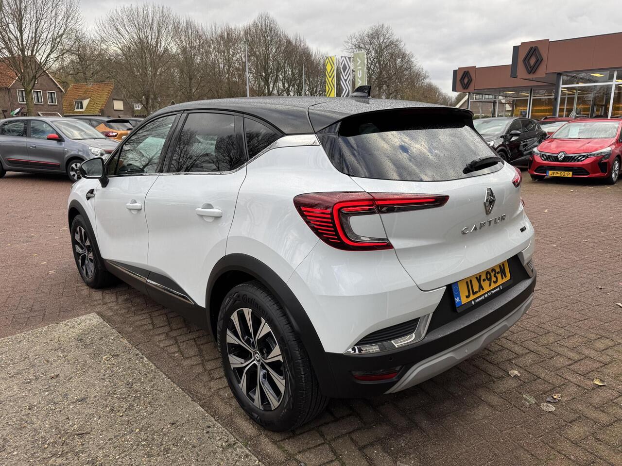 Renault CAPTUR 1.6 E-Tech Hybrid 145 Intens