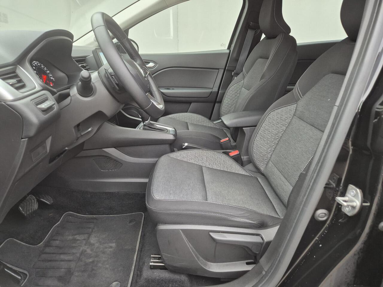 Renault CAPTUR 1.3 TCe 140 Zen Automaat / 1500kg Trekgewicht / Pack Easy Link / Apple Carplay Android Auto / Keyless Entry/Start / Cruise control / Parkeersensoren achter / Climate control / Stoelverwarming /