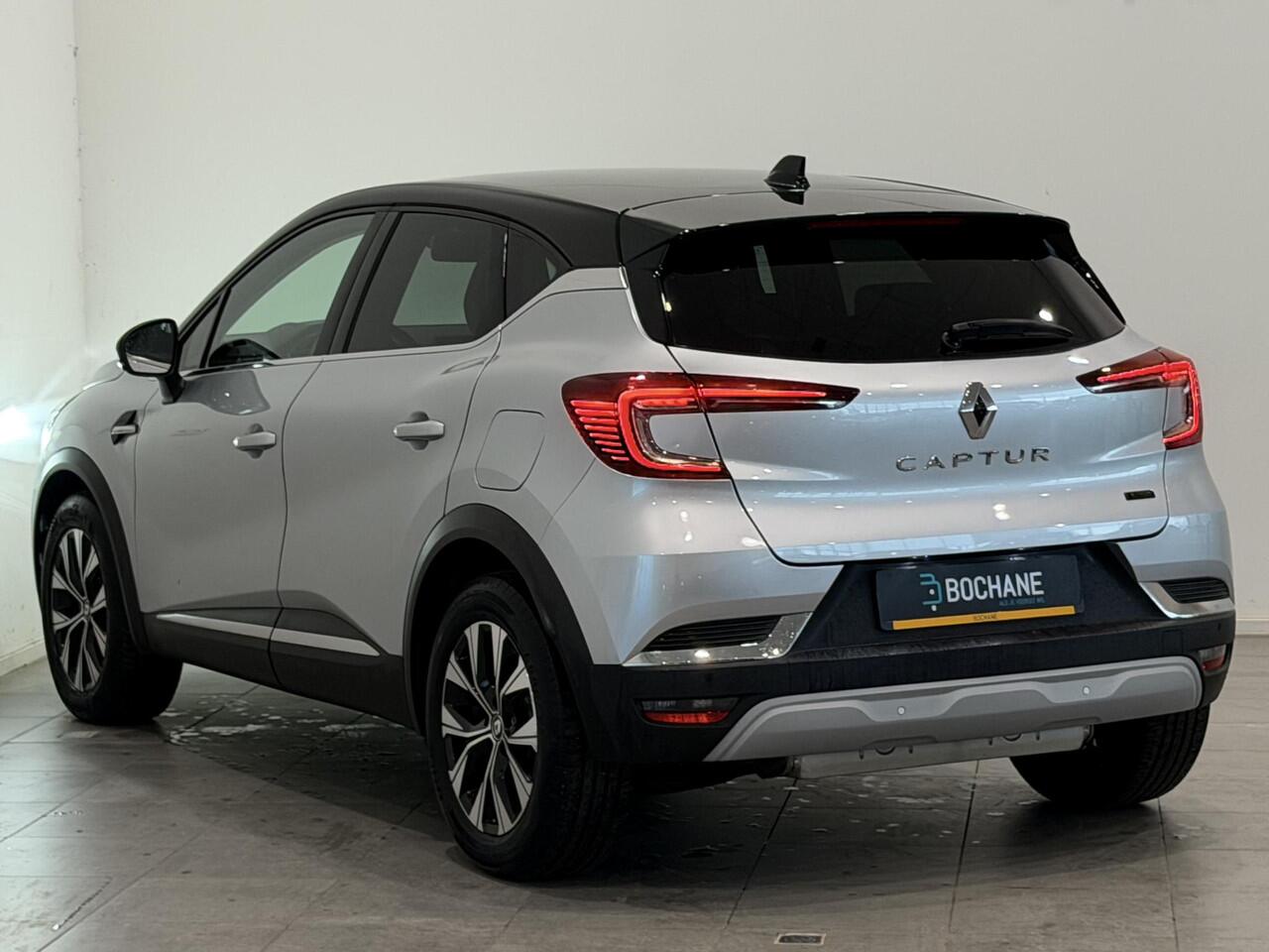 Renault CAPTUR 1.6 E-Tech Plug-in Hybrid 160 Techno | Navigatie | Climate Control | Cruise Control | Lichtmetalen velgen 17" | Parkeersensoren en achteruitrijcamera | Apple Carplay/Android Auto