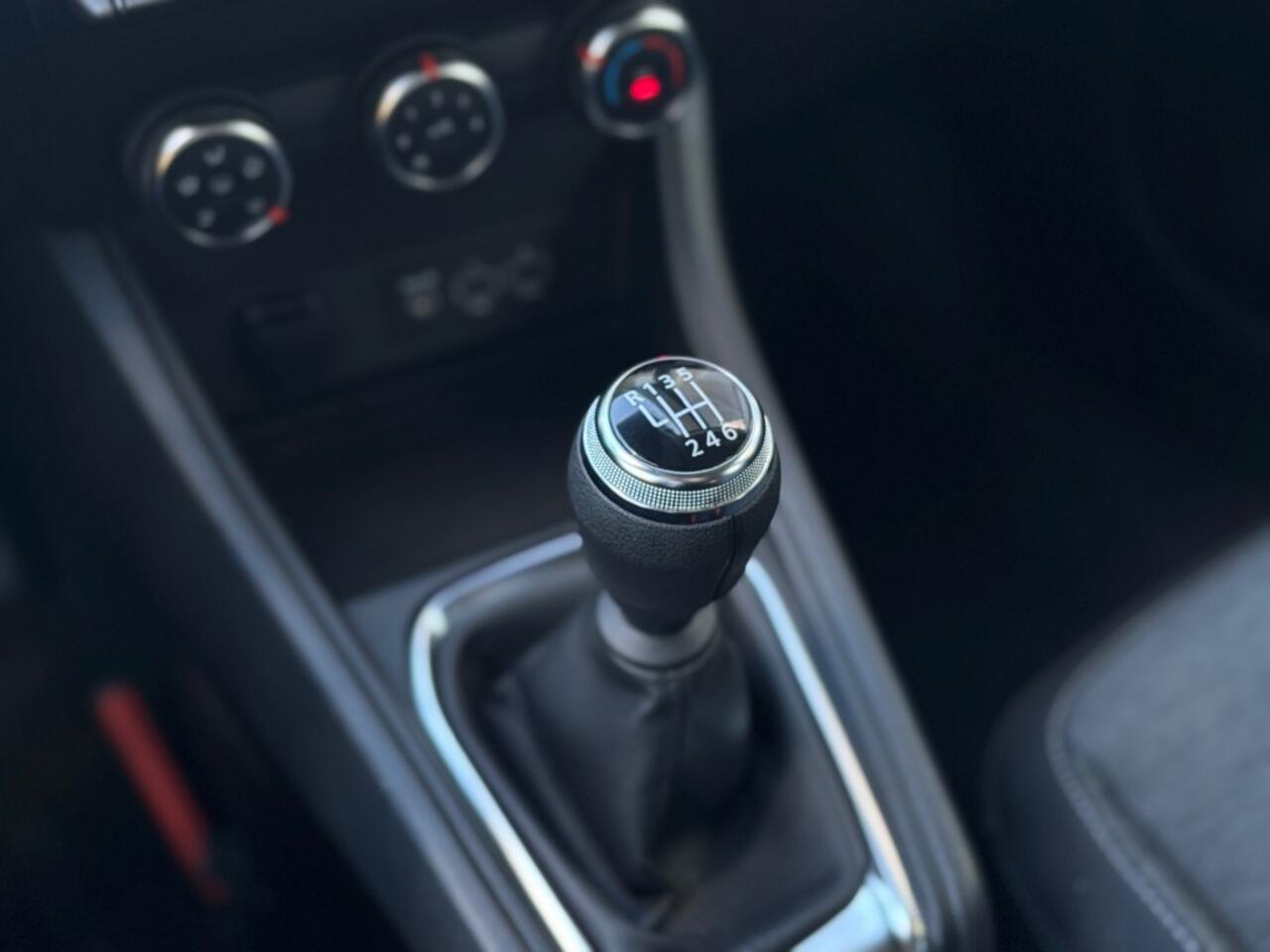 Renault CAPTUR 1.0 TCe 90 Evolution Navi Parkeersensoren