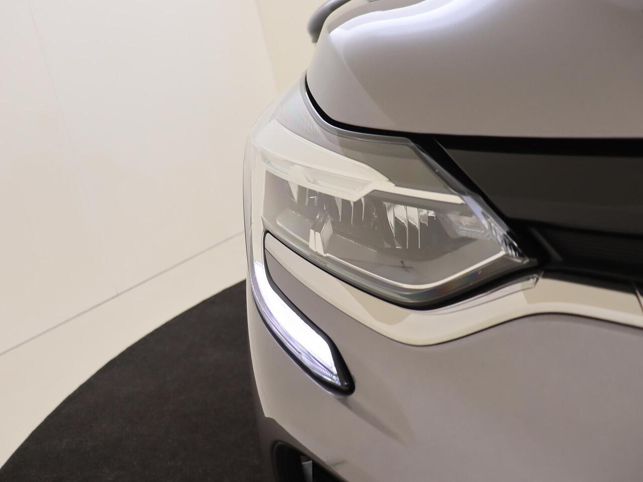 Renault CAPTUR 1.0 TCe 90 PK evolution Navigatie | Parkeersensoren Achter | Android Auto | Apple Carplay