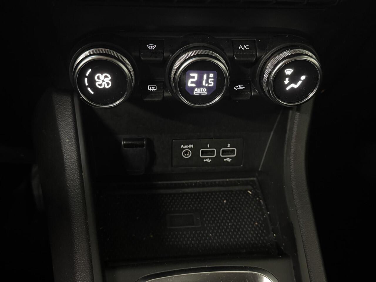 Renault CAPTUR 1.3 mild hybrid 160 Techno | Trekhaak | Achteruitrijcamera | Navigatie | Climate Control |