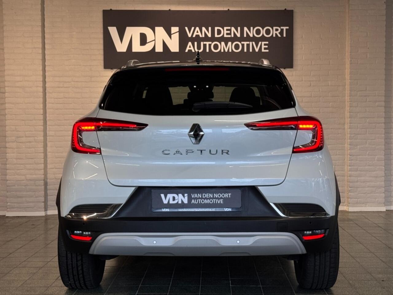 Renault CAPTUR 1.3 TCe Mild-Hybrid Techno 140pk Grote Navi Camera Sfeerv 18''