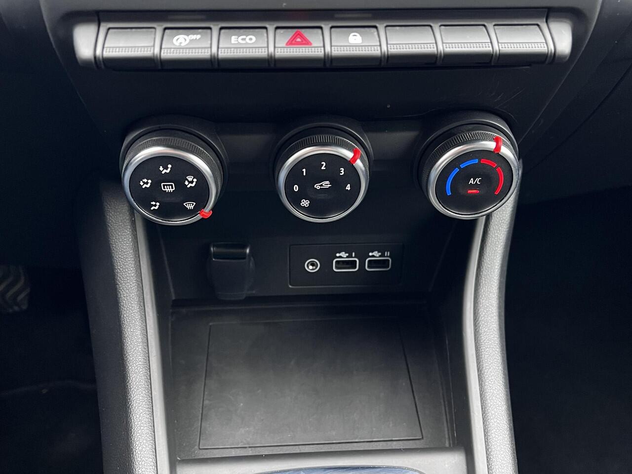 Renault CAPTUR 1.0 Evolution / All Season Banden / Navigatie / Apple Carplay & Android Auto / Parkeersensoren / Cruise Control / Keyless Start /