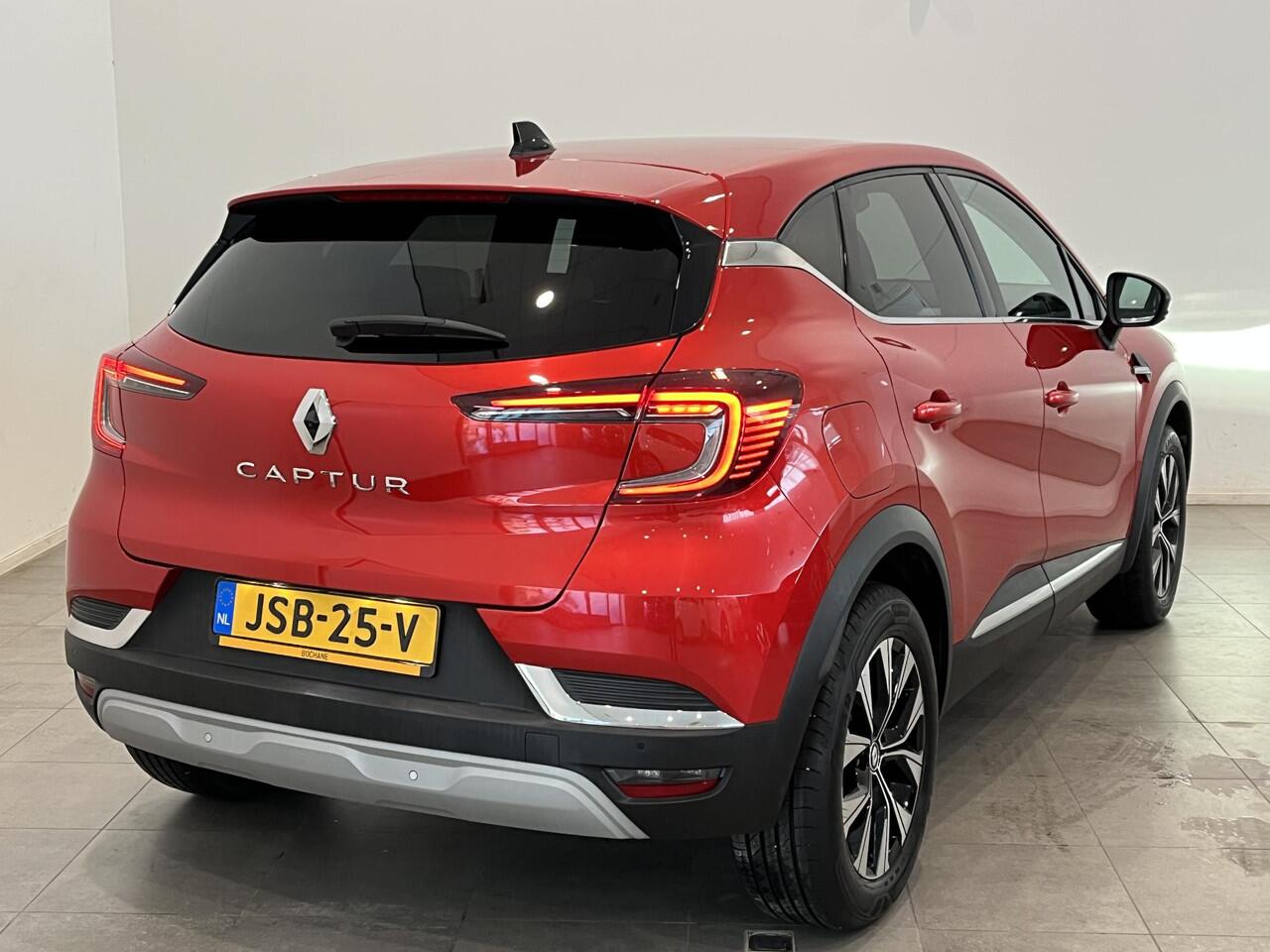 Renault CAPTUR 1.0 TCe 90 Techno | Navigatie | Climate Control | Cruise Control | Lichtmetalen velgen 17" | Parkeersensoren voor, achter en achteruitrijcamera
