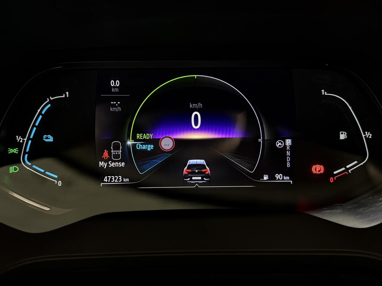 Renault CAPTUR 1.6 E-Tech Full Hybrid 145 Techno | Trekhaak | All season banden | Navigatie | Climate Control | Cruise Control | Lichtmetalen velgen 17" | Apple Carplay/Android Auto